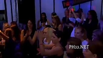 Mature Ladies Enjoy Anal Sex With Muscular Men
