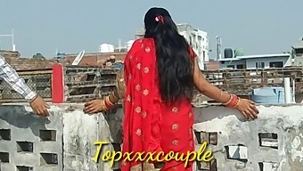 Cặp Đôi Ấn Độ Tình Nguyện Viên Thích Thú Với Tình Dục Thô Bạo Với Hàng Xóm Ngực Bự