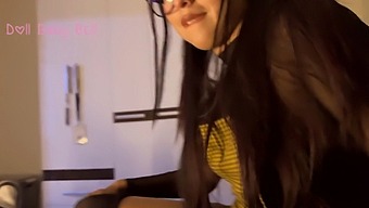 Amateur Teen Girl Reluctantly Agrees To Watch Movies At My Place