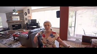 En Varm Oplevelse Med En Liderlig Milf Og Hendes Viagra-Uheld - Del 1